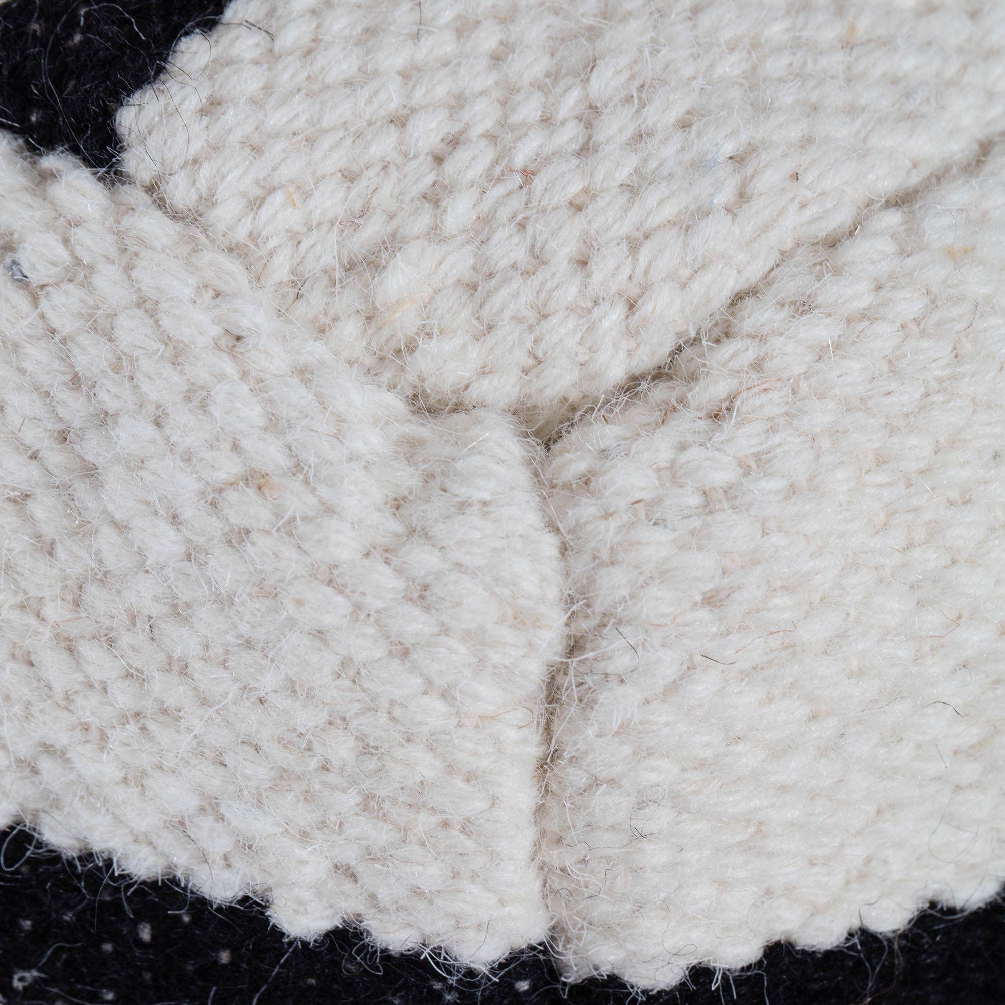 Anji Mountain - Wholesale Pouf - Noir Noor3