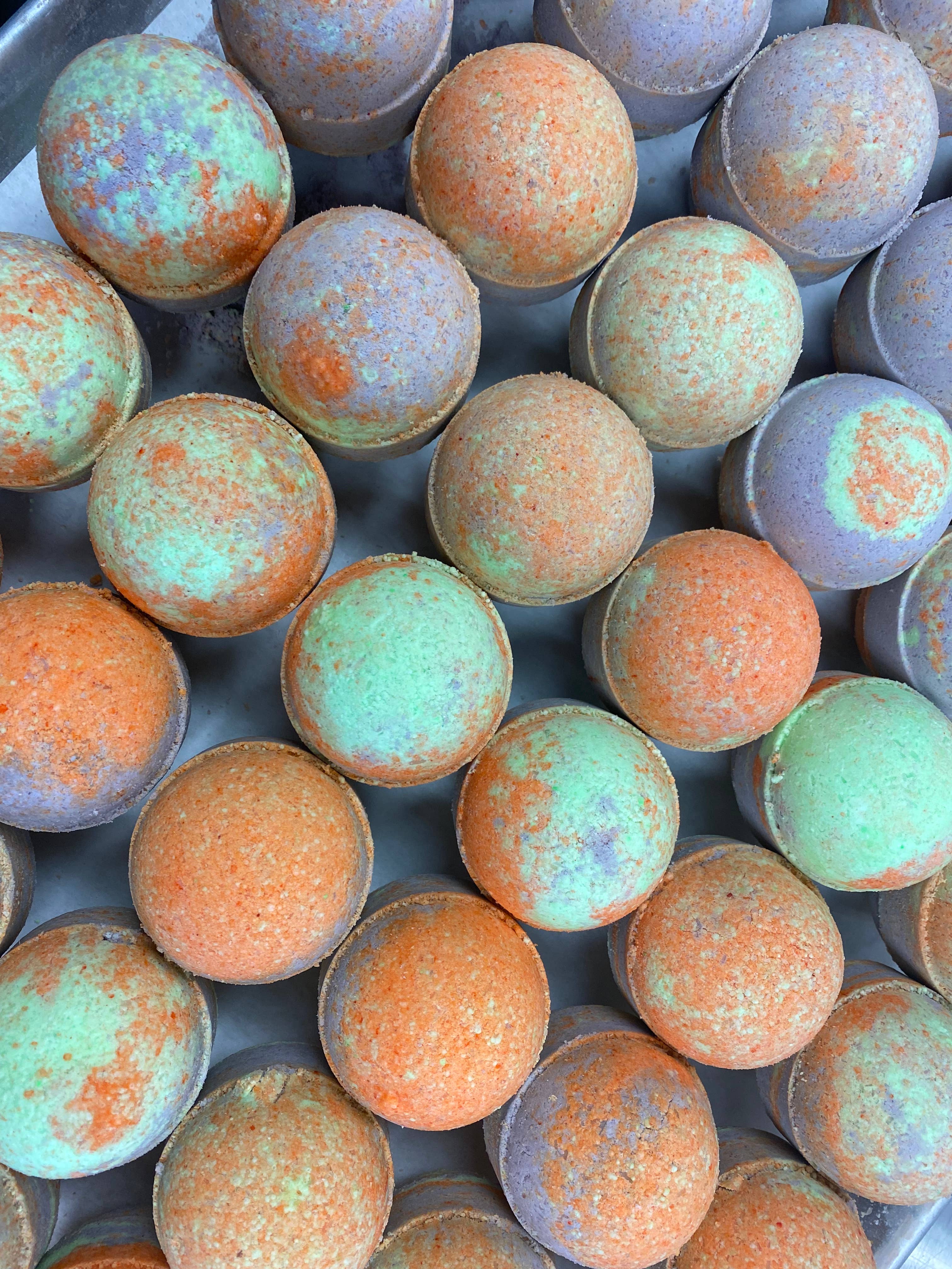 Yours Truly Bath Co – Bomba de banho/efervescente por atacado – Bomba de banho de brinquedo Oogie Boogie - Bomba de banho de Halloween4