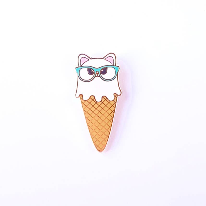 Studio Inktvis - Wholesale Lapel Pin/Button - Cat Ice cream Enamel pin