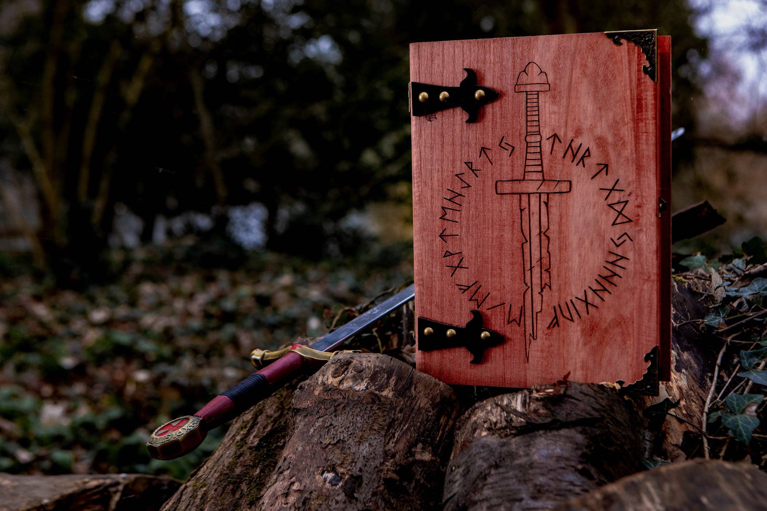 Fandomonium - Wholesale Advent calendar - Dice Advent Calendar - Reusable Dice Tray and Dice Box9