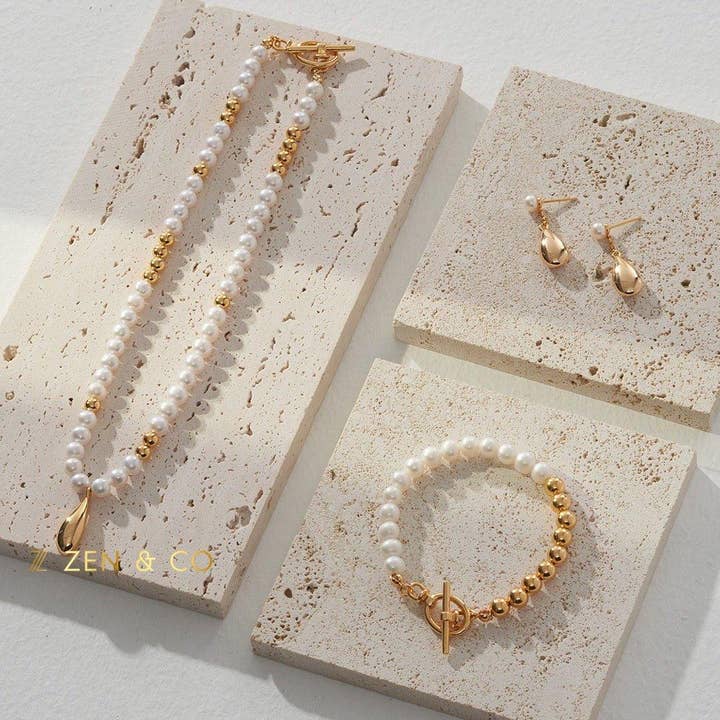 ZEN&CO Studio – Großhandel Schmucksets – RAINDROP Perlen-Schmuckset Tropfenförmige Perlenohrringe Perlenarmband Perlenkette7