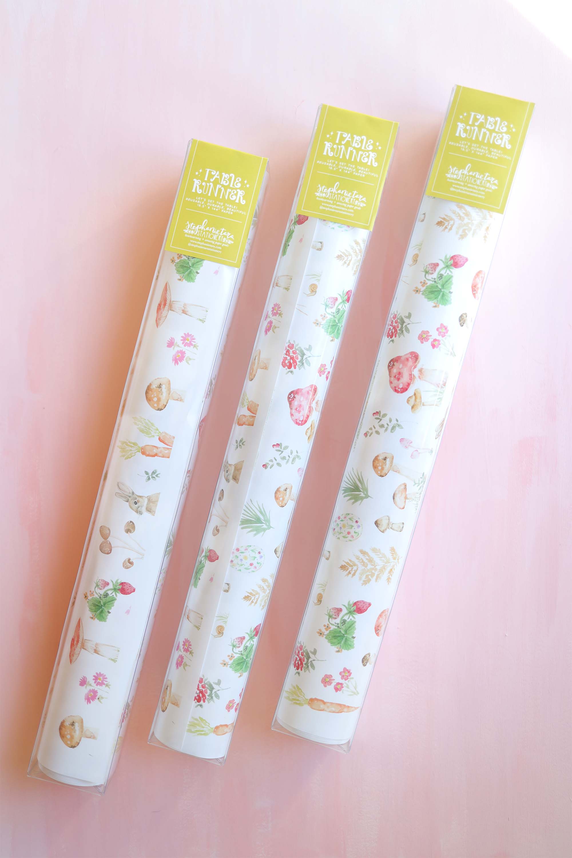 Stephanie Tara Stationery – Engroshandel Engangsbordløber – bordløber -akvarel påske kaniner og svampe print9