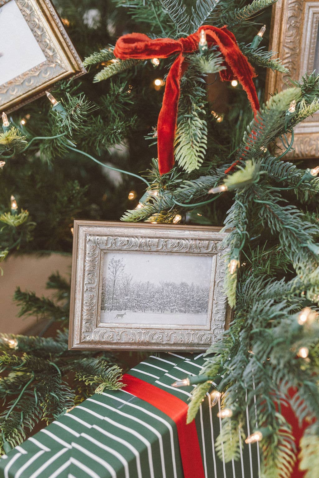 Petal Lane Home - Wholesale Art Print - Winter Fawn Framed Antique Art4