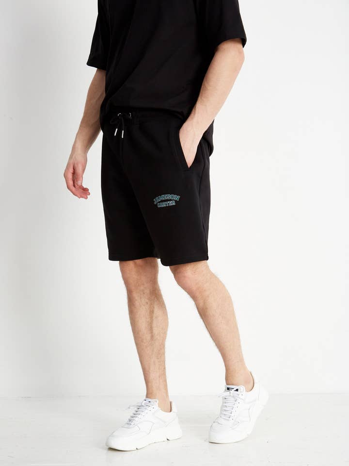 Short Chuck Collegiate per la vendita all'ingrosso da parte di Jameson Carter