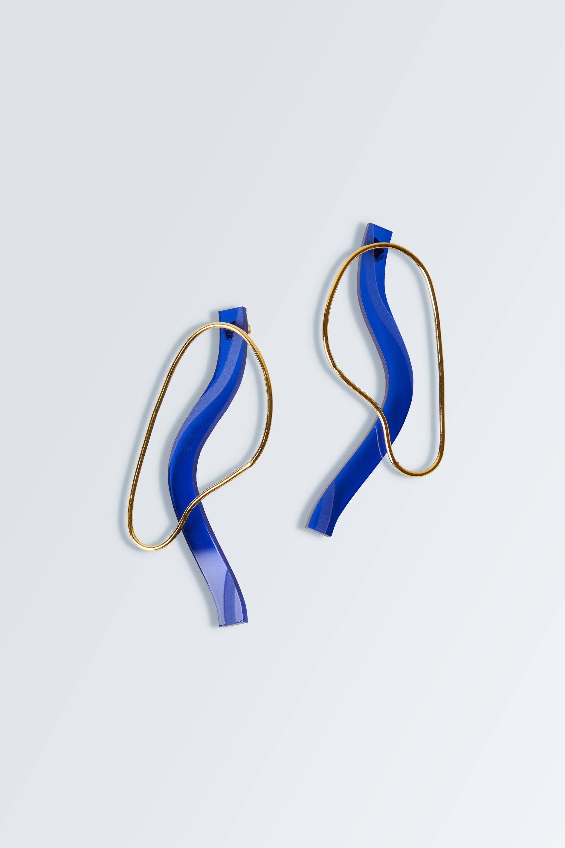 HELMUT PARIS - Wholesale Dangle Earrings - La Pi Earrings