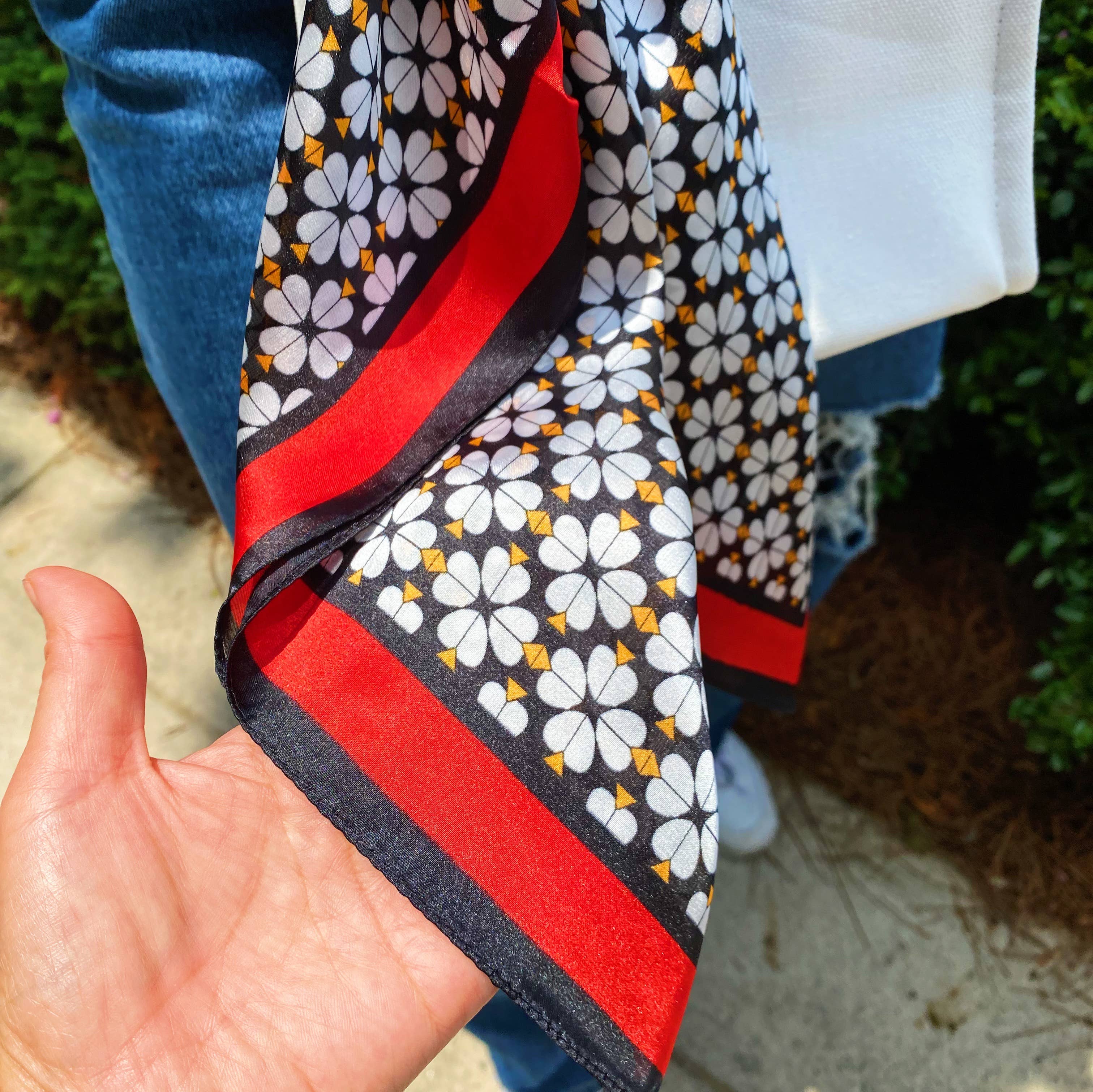 Ellison+Young - Wholesale Scarf - Women's - Four Petal Clover Scarf9