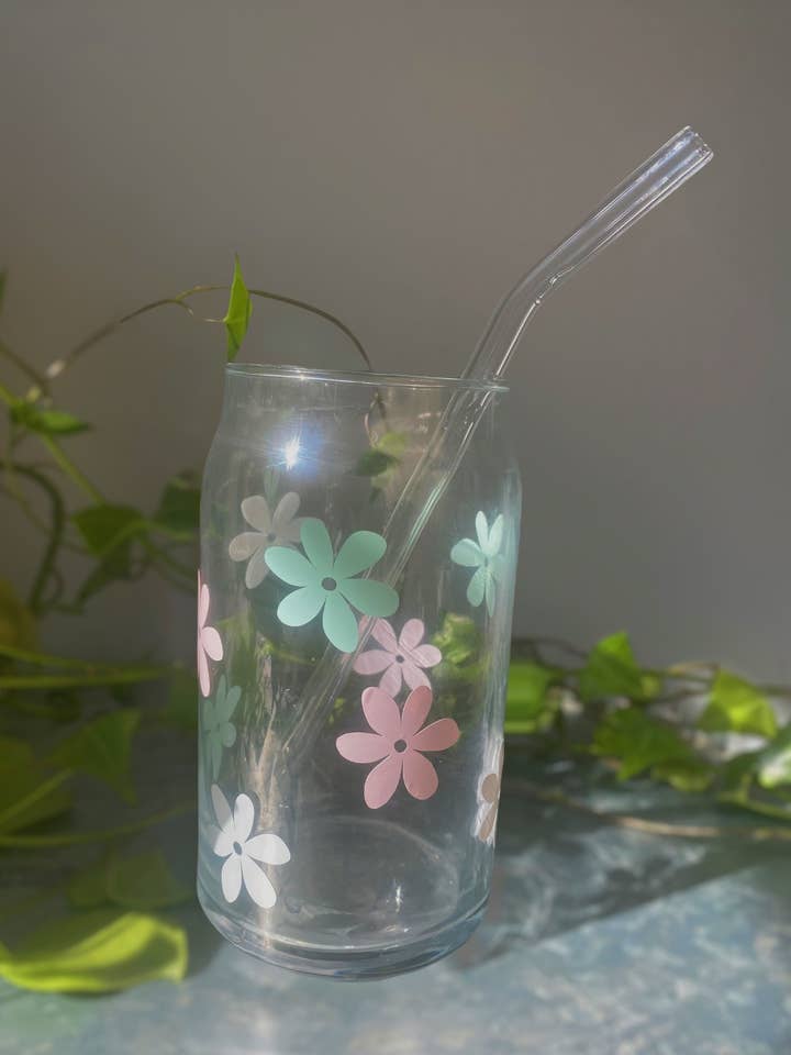 Coupe en verre à fleurs de printemps pour la vente par Balai LLC