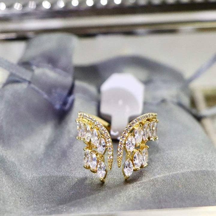 Anello Angel per la vendita all'ingrosso da parte di E’toiles Jewelry LLC