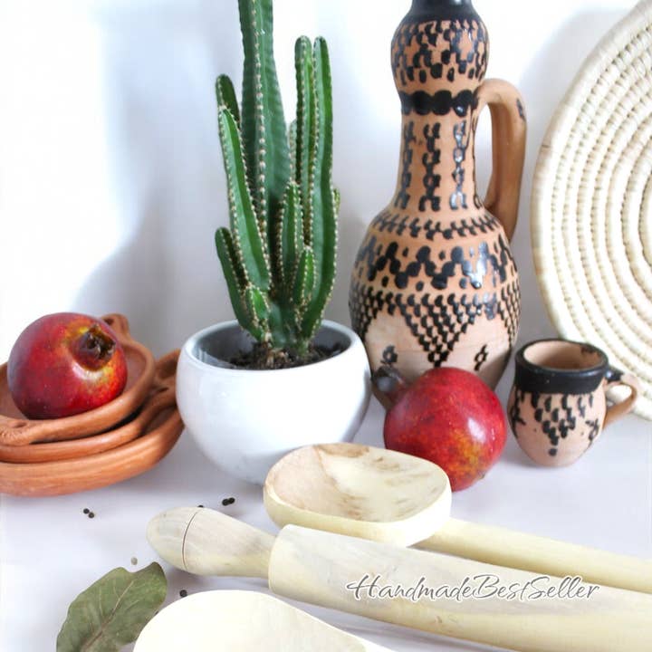 HandmadeBestSeller – wholesale Travel utensil set – Set of Five Handcrafted Moroccan Wooden Kitchen Utensils2