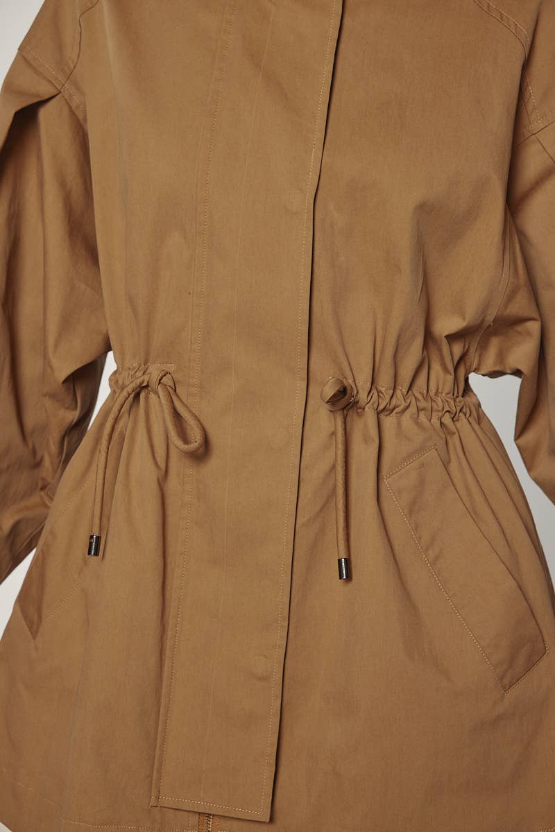 Caqui Chaqueta utilitaria con cinturón ajustable de venta al por mayor en Faire4