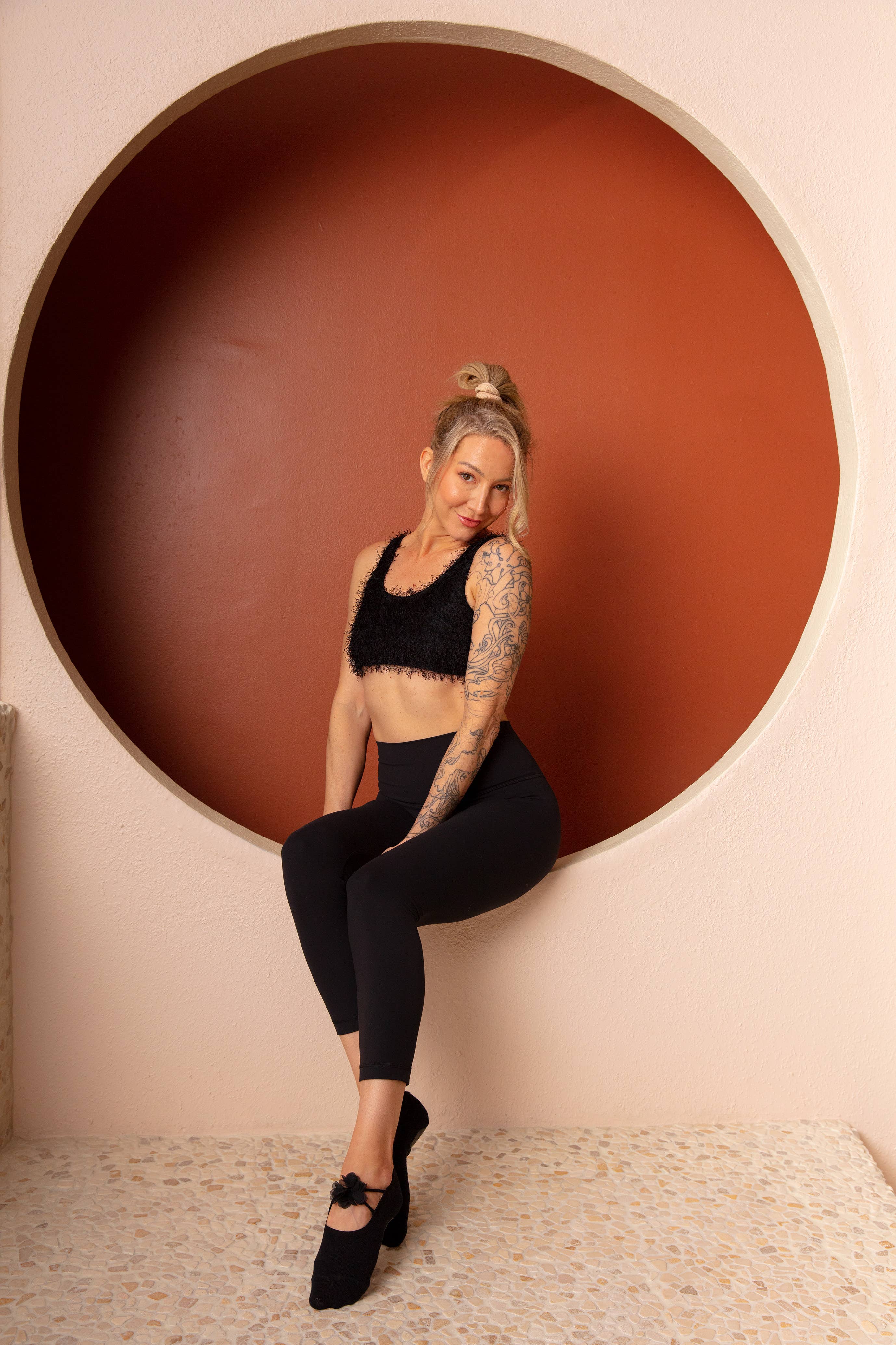 Arebesk - Wholesale Socks - Women's - Floret Grip Sock1