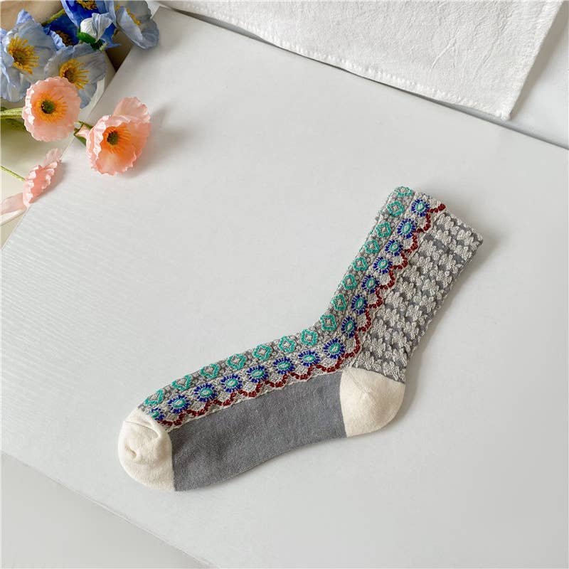 Tourtiwi - Wholesale Socks - Women's - Retro colorblocked small floral wavy pattern mid-calf socks0