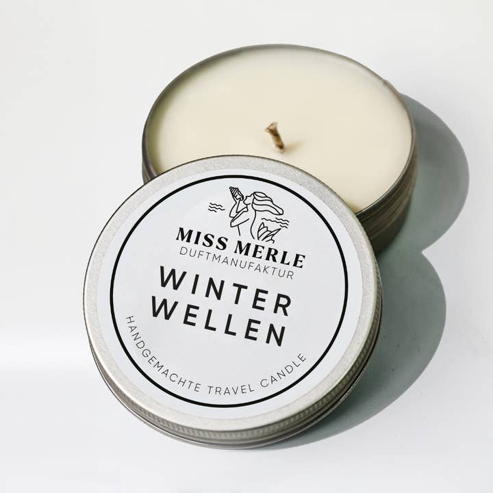 Travel Candle Winter Waves 90g for wholesale by MISS MERLE Duftmanufaktur