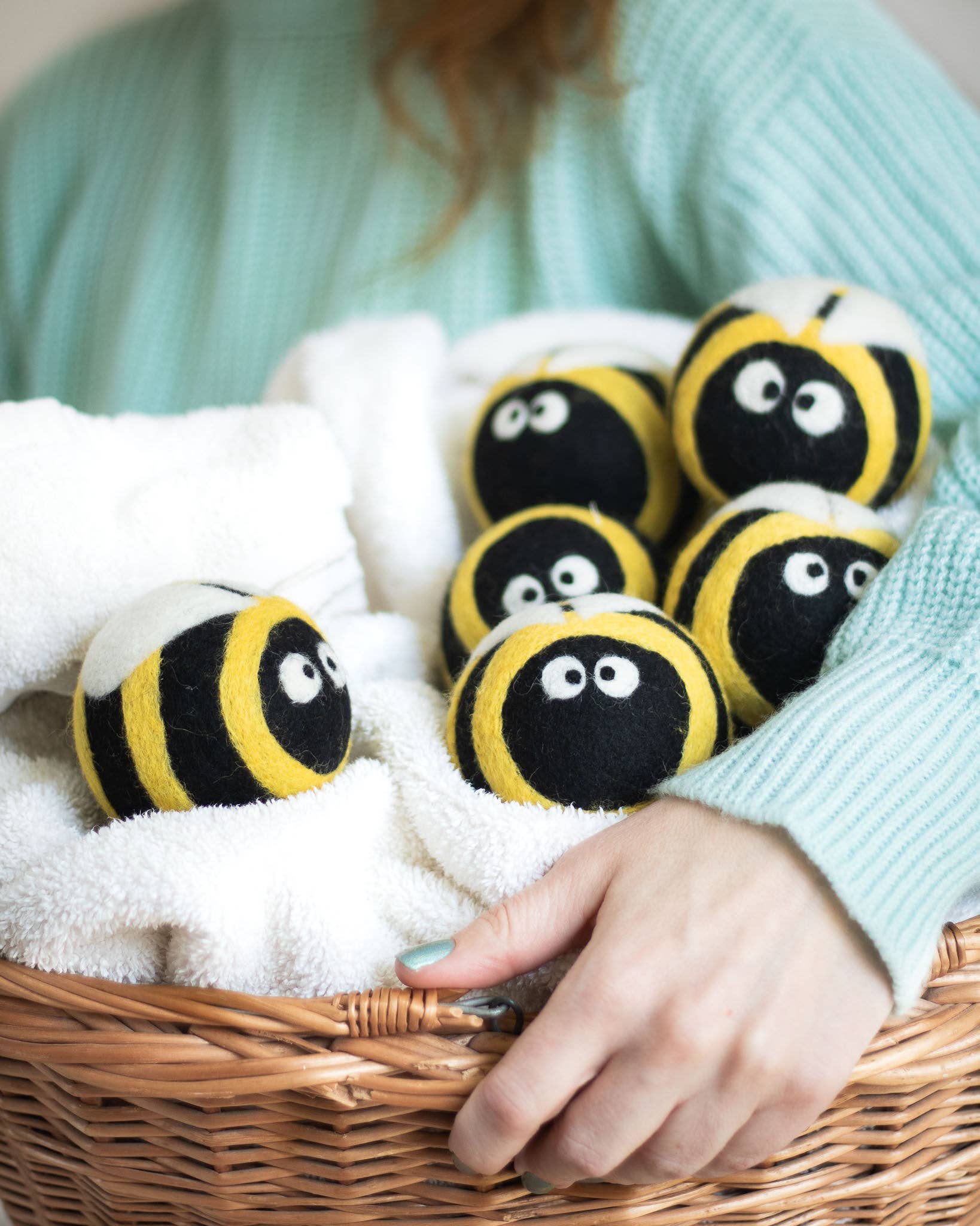 Friendsheep - Wholesale Dryer Balls - Bee Trio Eco Wool Dryer Balls - Set of 32