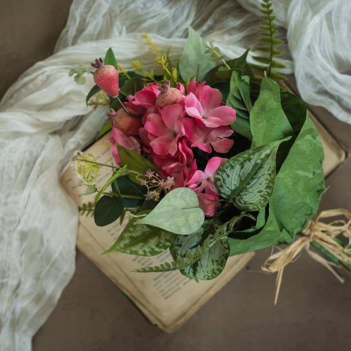 16" PINK GERANIUM W/ MIXED FOLIAGE BOUQUET for wholesale by Ragon House