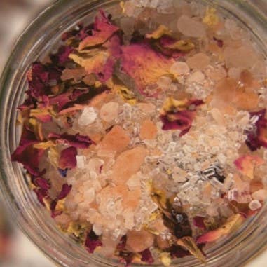 Sale da bagno botanico Love Potion per la vendita all'ingrosso da parte di LTS BOTANICAL