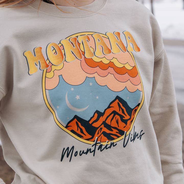 The Montana Way - Wholesale Graphic Sweatshirt - Women's - Mountain Vibes Crew in Sand