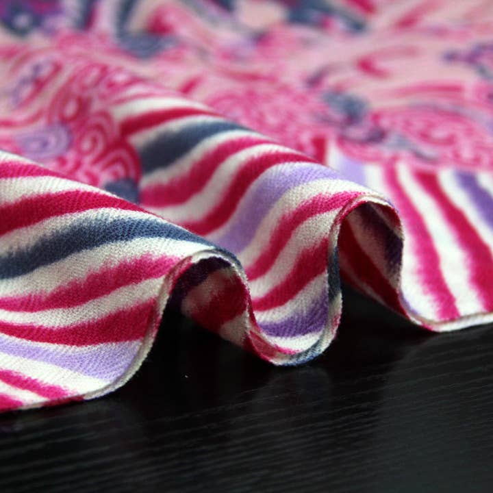 Scarflings - Wholesale Sjaal - Dames - Magenta Splash wollen sjaal - roze3