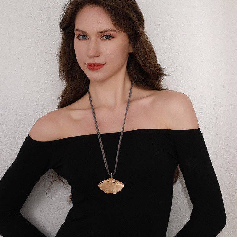 Gold Sector Metal Necklace N5688 for wholesale on Faire1