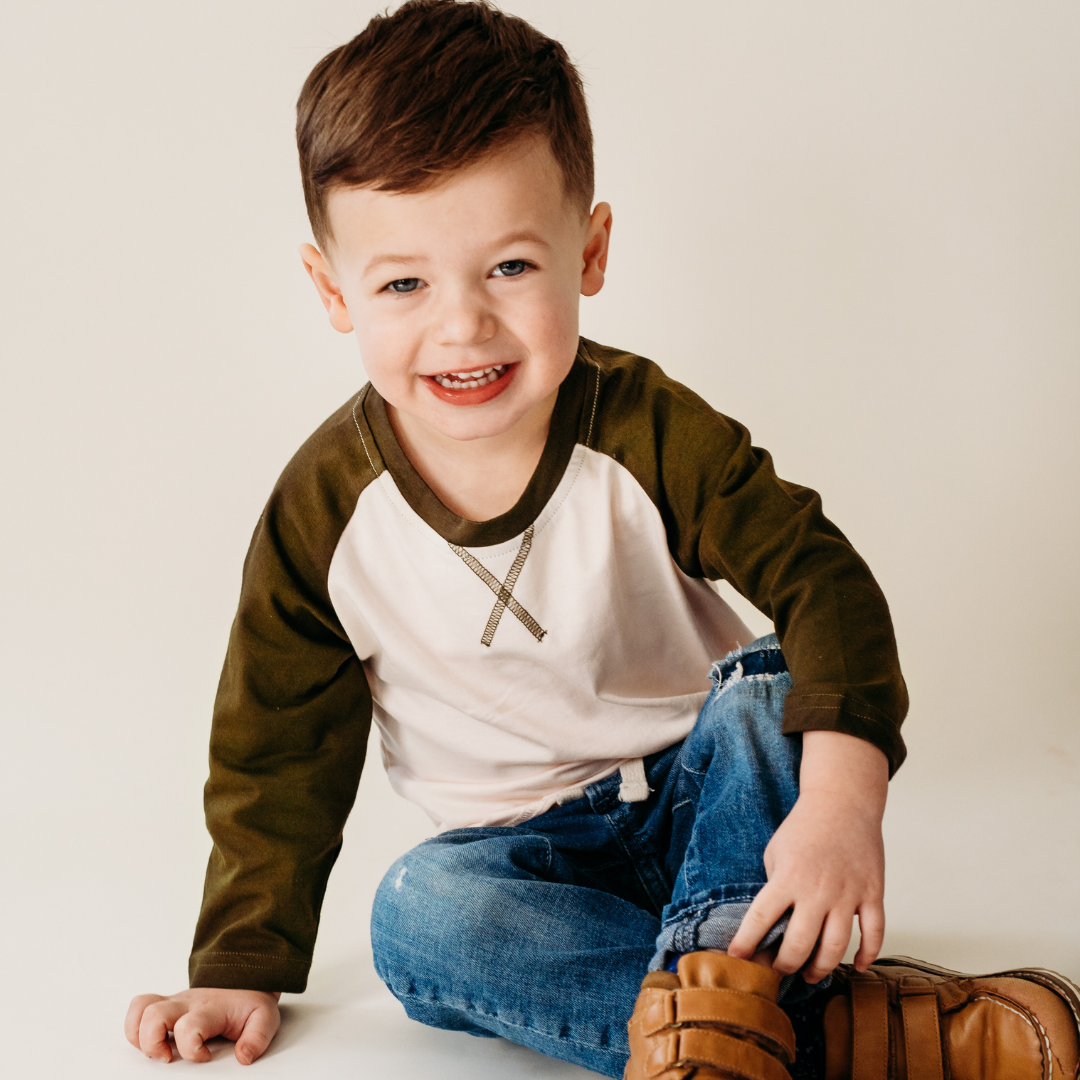 HAHA MAMA Clothing - Wholesale T-Shirt - Kids - Raglan Baseball Tee Green- Child2