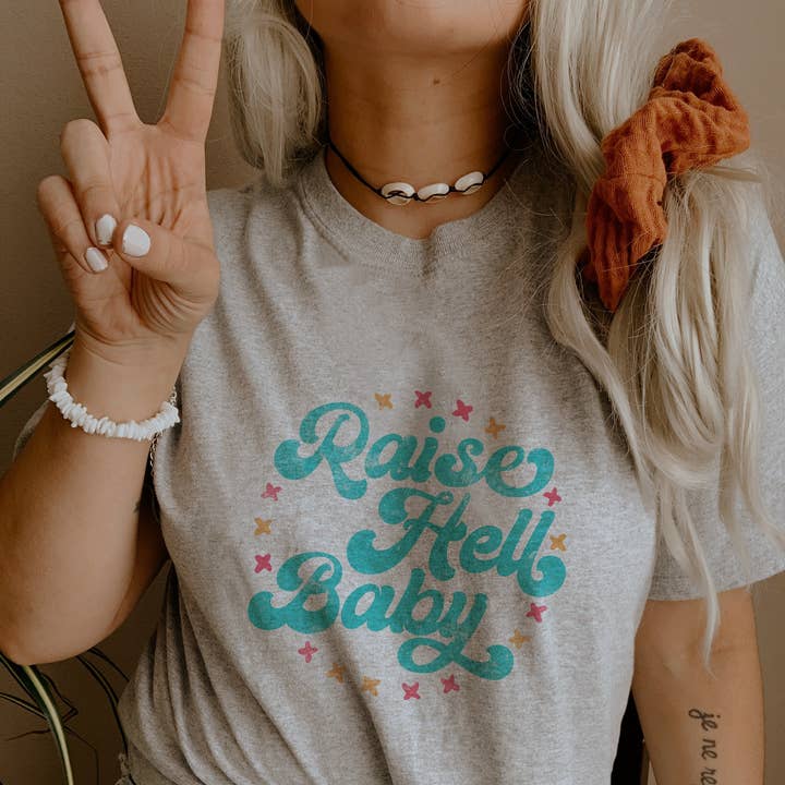 Raise Hell Baby Short-Sleeve Unisex T-Shirt for engroshandel hos Dixie Mae Clothing Co.