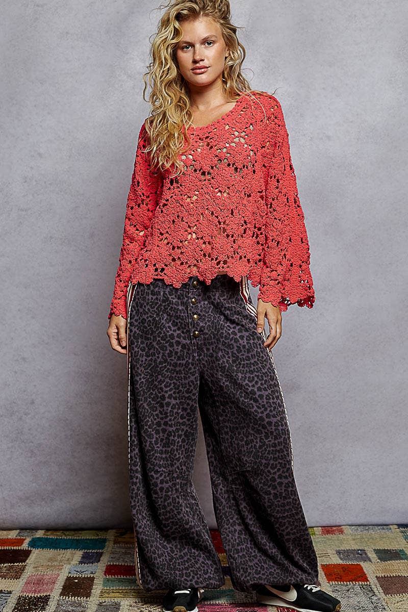 Pol Clothing - Vente Pantalon – femme - Pantalon en maille French terry avec bande latérale motif léopard ou camouflage3