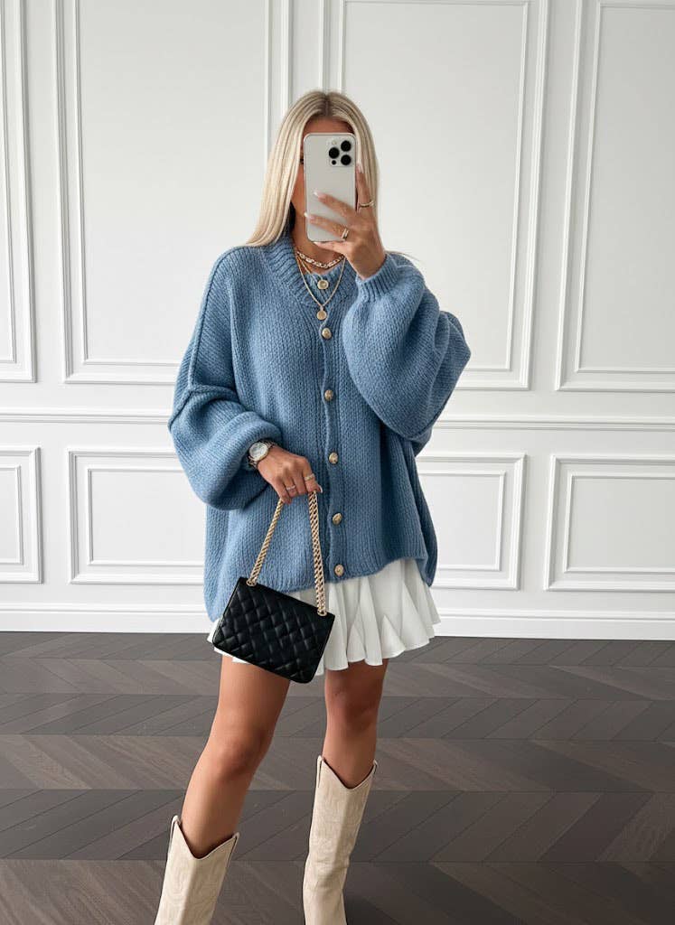 ESTEE BROWN - Wholesale Cardigan - Women's - Wool vest with gold buttons - 10261