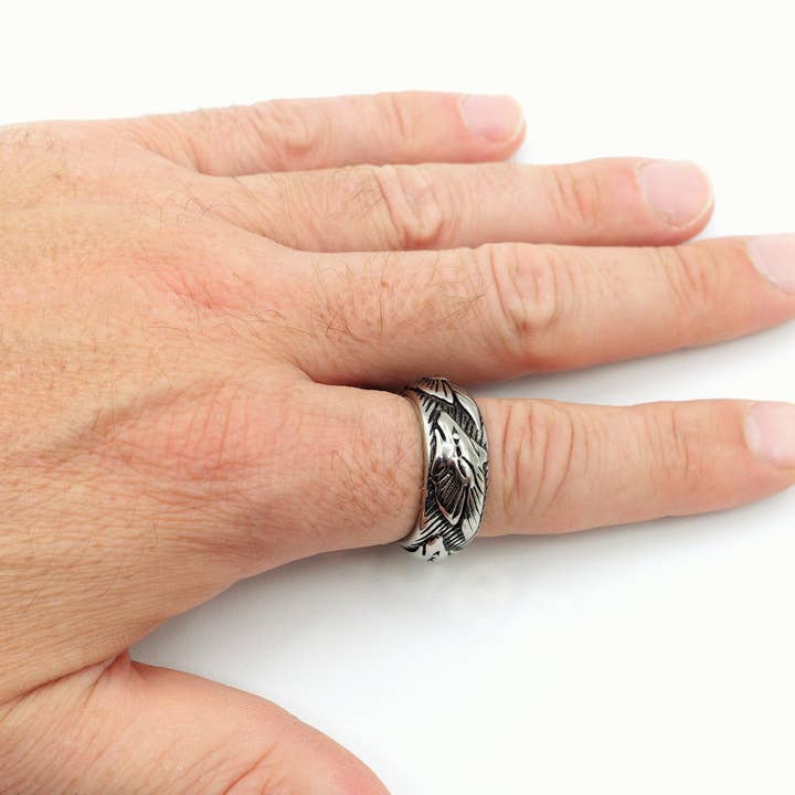 ANELLO maxi fede uomo inciso ACCIAIO for wholesale on Faire4