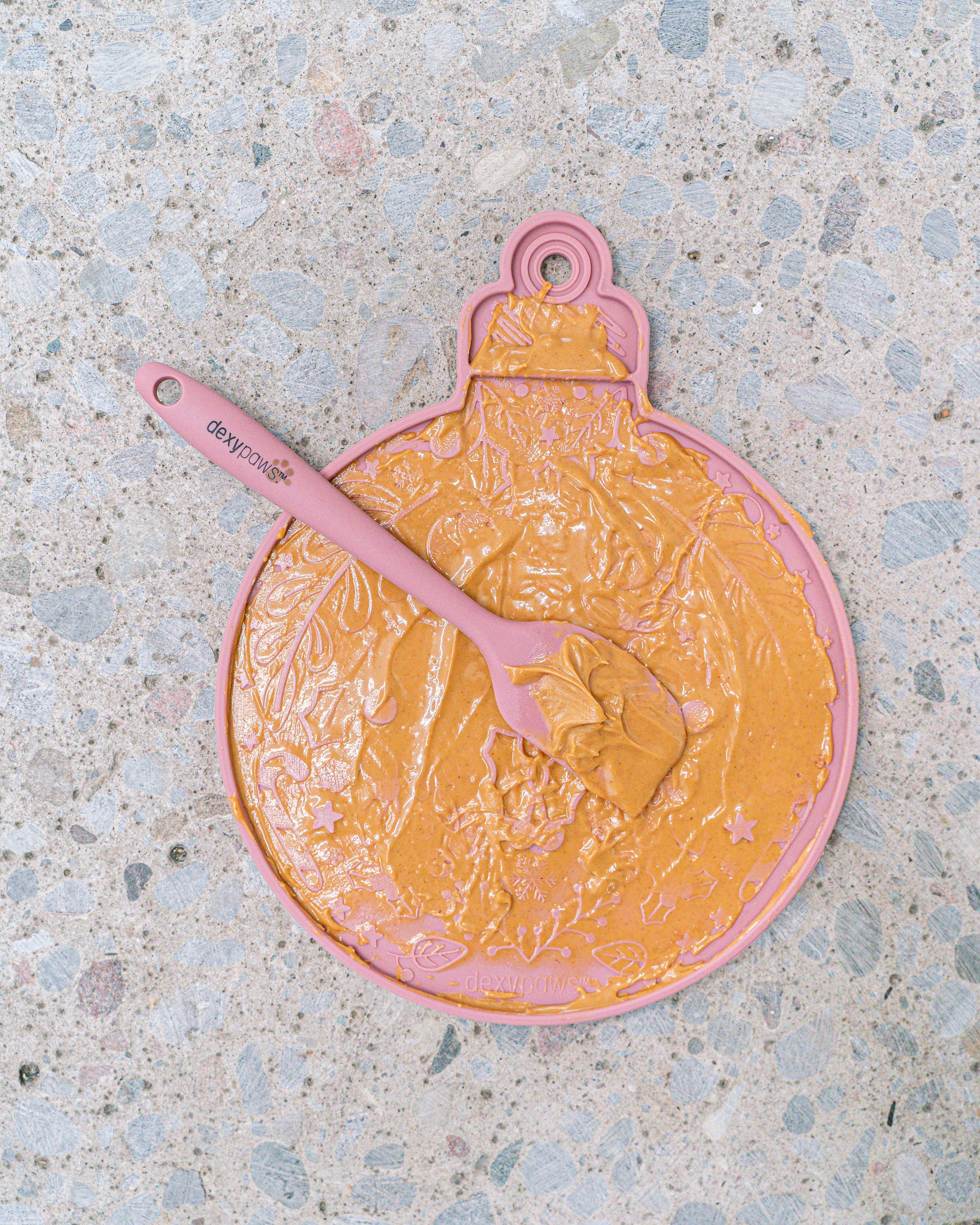 dexypaws - Wholesale Pet Food Mat - Dog - 2 Piece Ornament Lick Mat & Spatula Set5