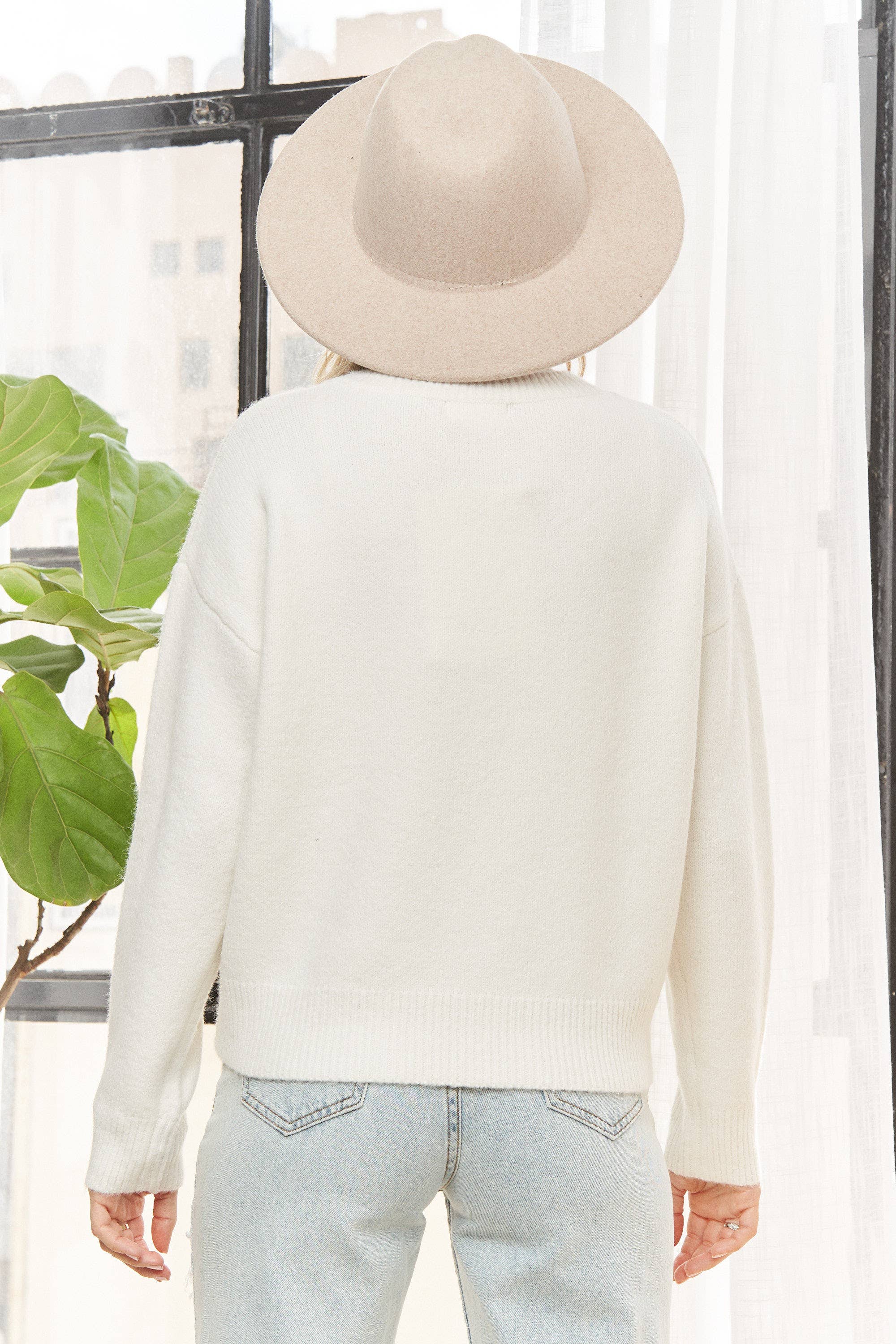 IVORY LESW3926 - PULLOVER SWEATER WITH CRAB KNIT GRAPHIC for wholesale on Faire9