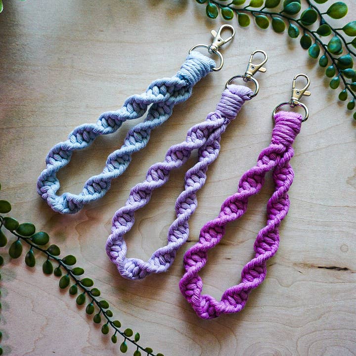Why Knot - Venta al por mayor Llavero - Mujer - Llavero con forma de espiral, accesorios de macramé hechos a mano3