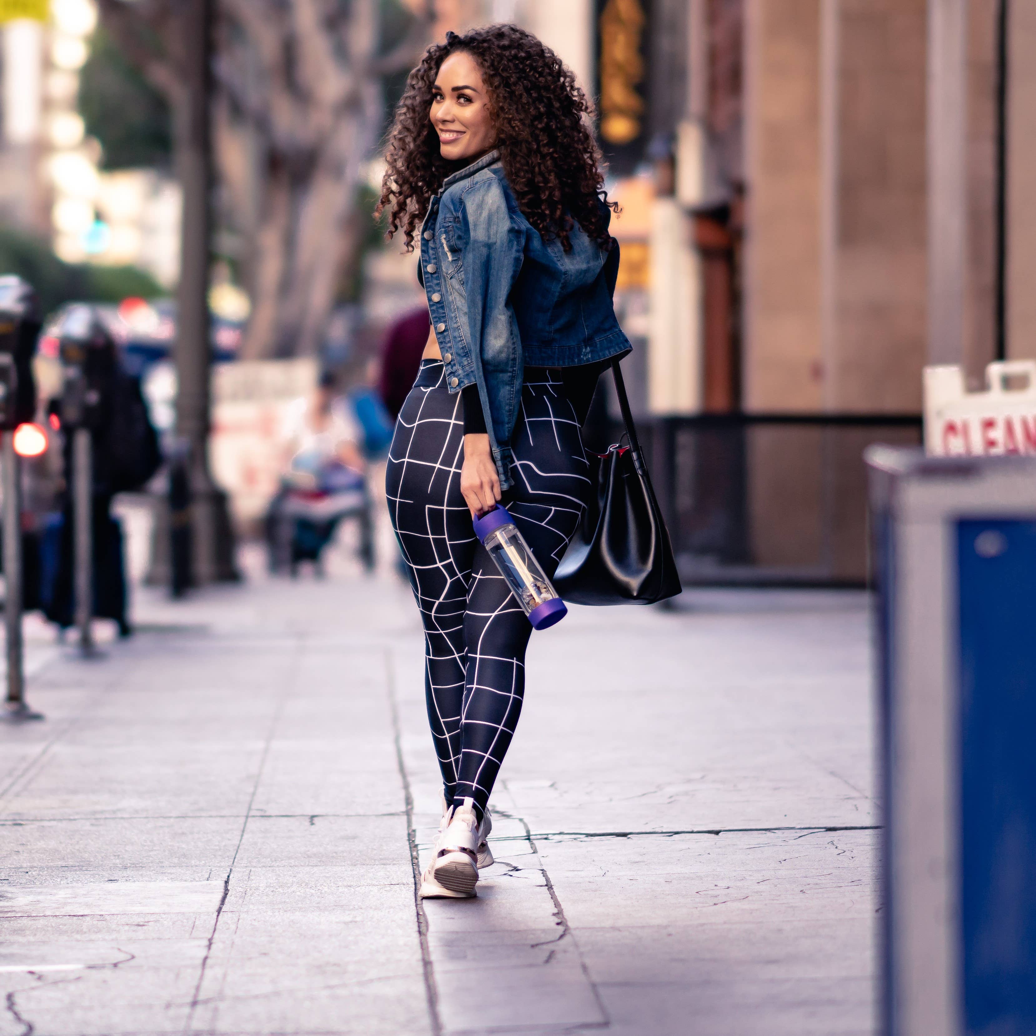 VitaJuwel – Garrafa de água por atacado – Alça LOOP para ViA | garrafa de água de ametista2