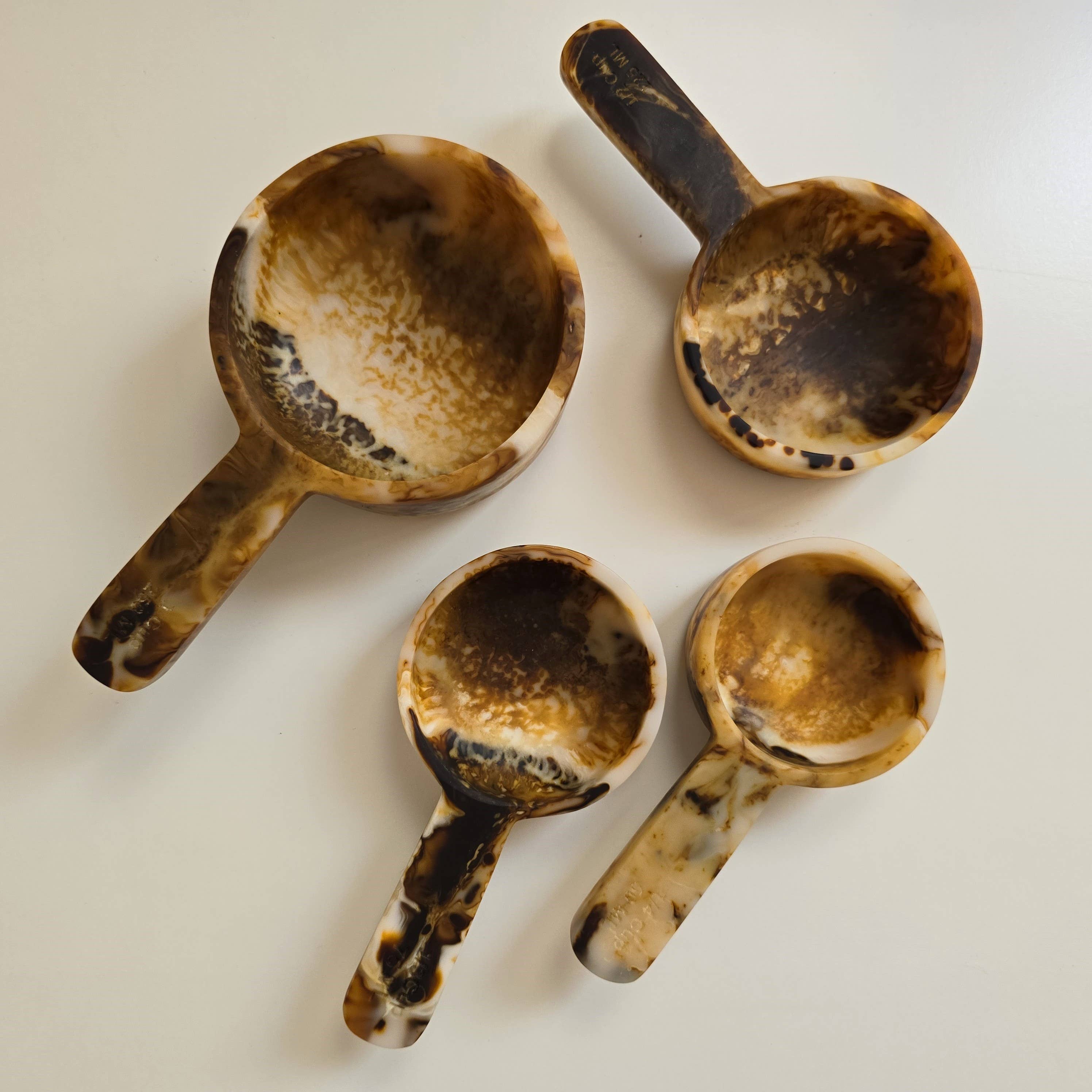 Gibb & Daan - Vente Verre à mesurer - Tasses à mesurer en résine coulée à la main - Cadeaux de cuisine, pâtisserie8