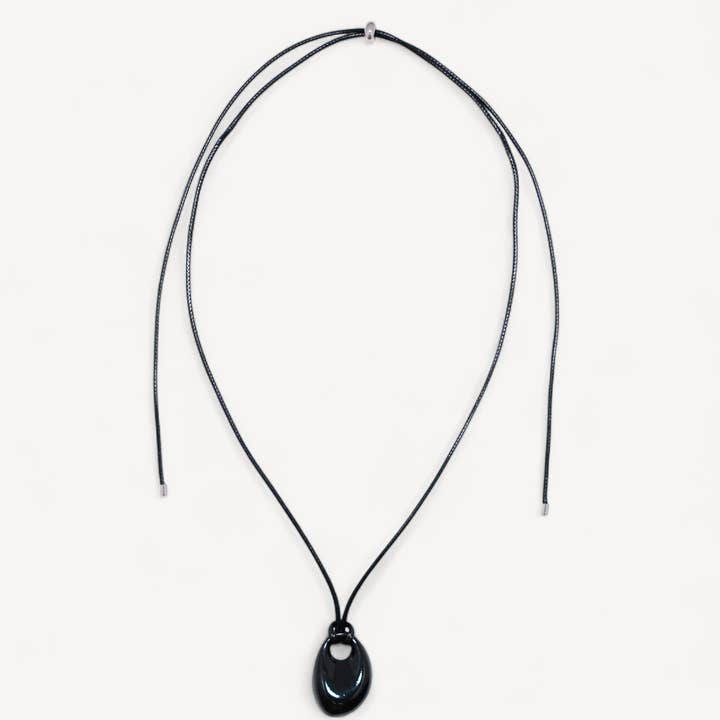 Miss Cecilia - Wholesale Pendant/Charm Necklace - Oval Pebble Cord Necklace1