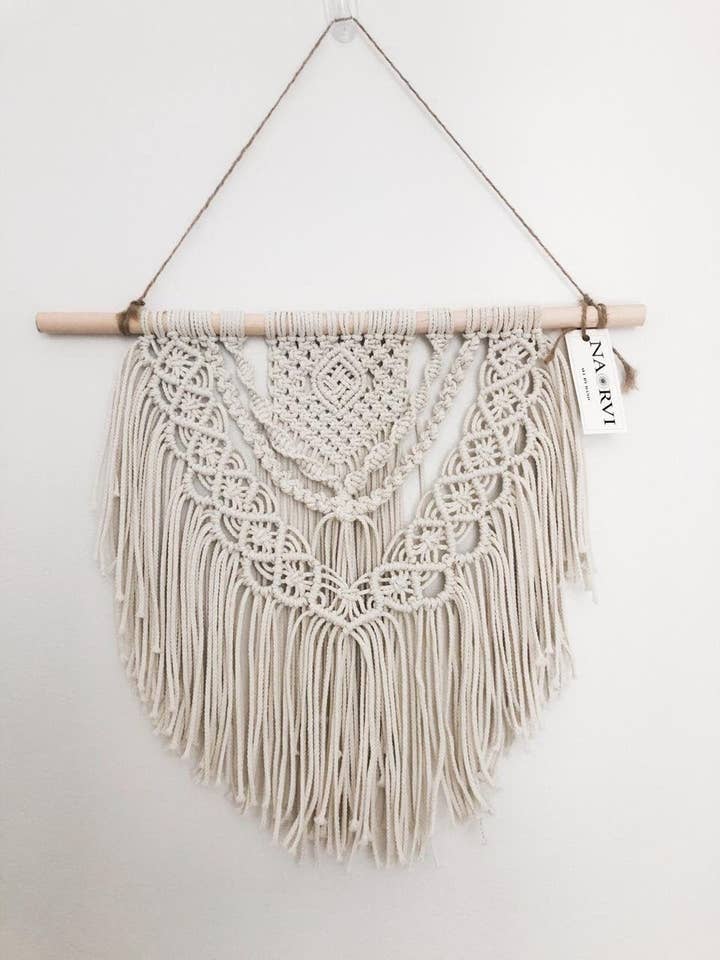 Luxe wandtapijt van boho macramé voor wholesale door Naorvi Macrame