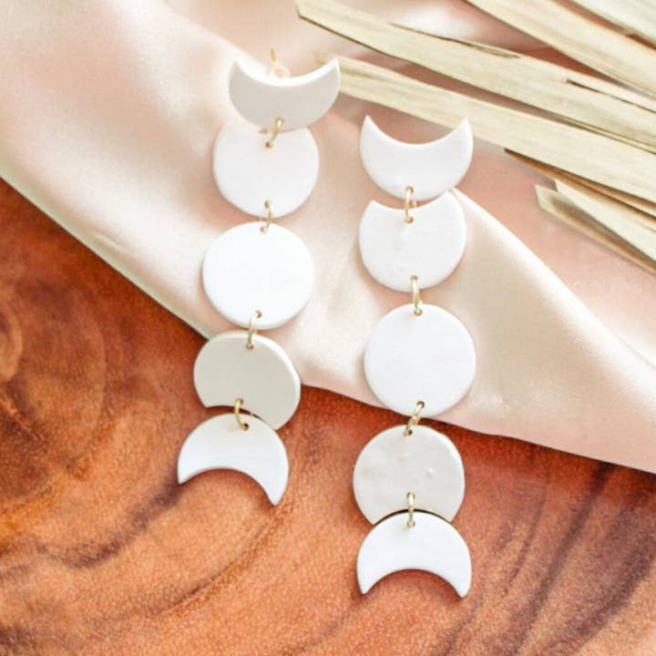 Luna Moon Phase øreringe for engroshandel hos Devere Handmade Jewelry