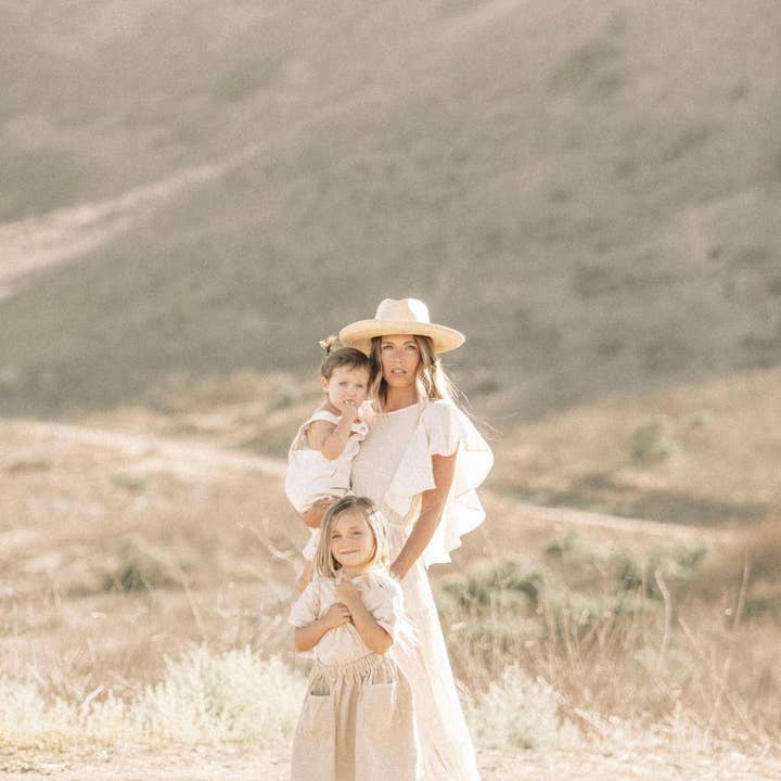 HAUS of TRADE - Wholesale Straw hat – women's - The Sunbleached Fine Palm Pencil Roll Hat10