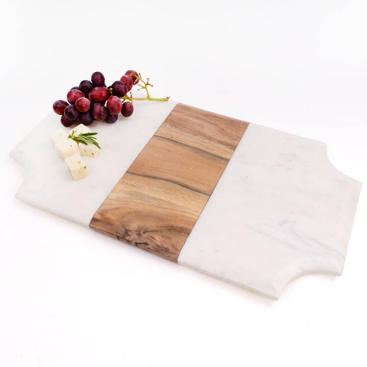 8 Oak Lane – Großhandel Serviertabletts – Abgeschrägtes Servierbrett aus Marmor und Holz