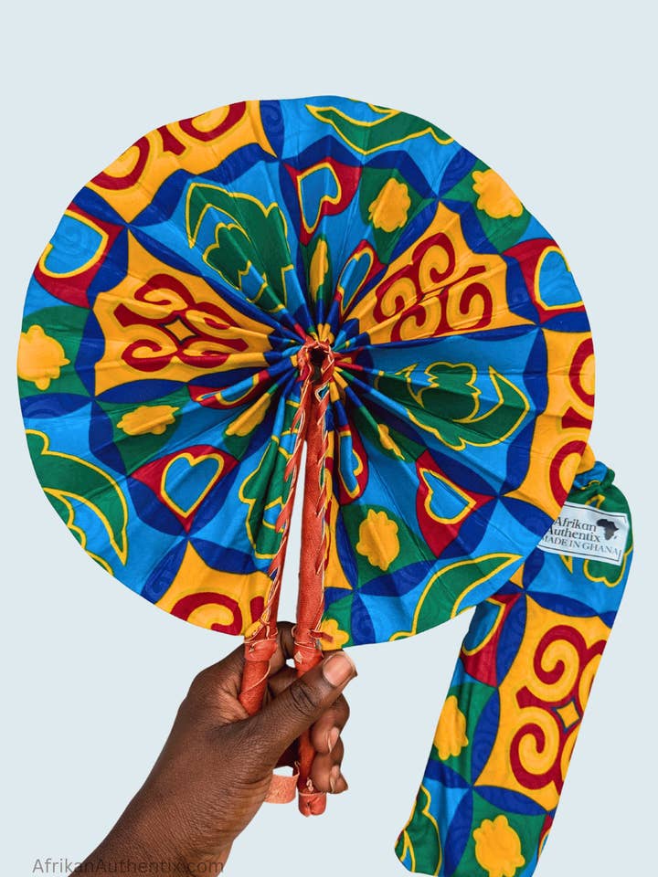 Afrikansk foldeventilator | Farverig Kente-print håndventilator med taske for engroshandel hos Afrikan Authentix