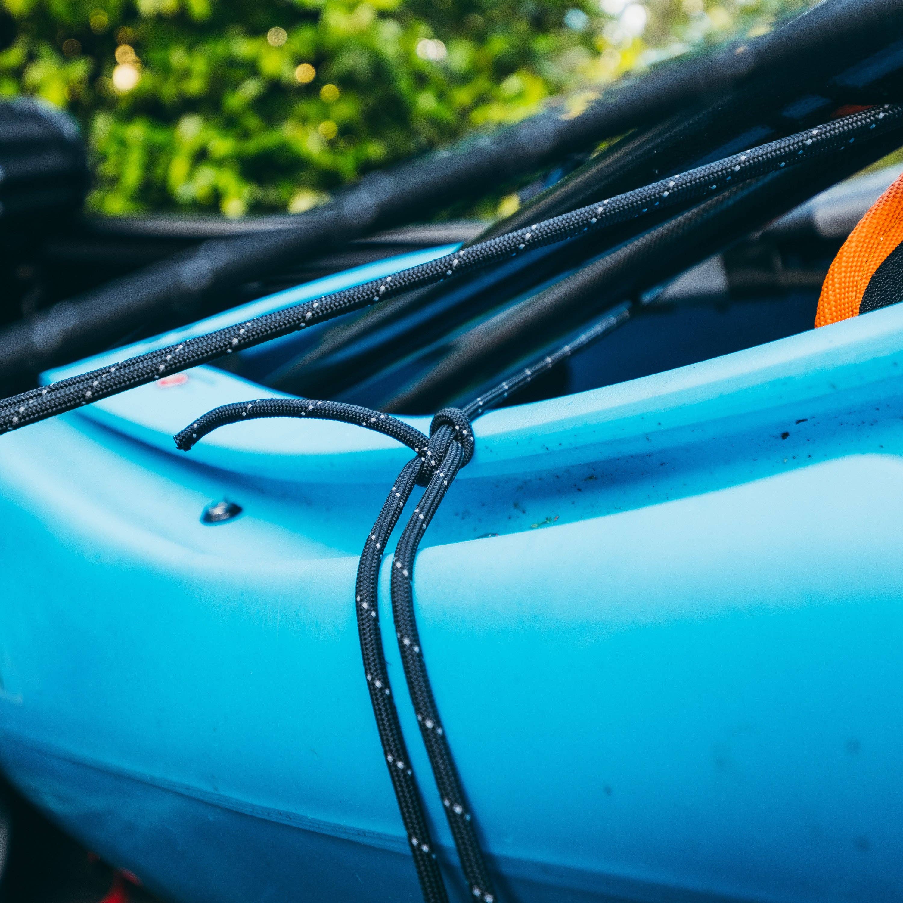 Reflective Black Extra Heavy Duty 1100 Paracord for wholesale on Faire3