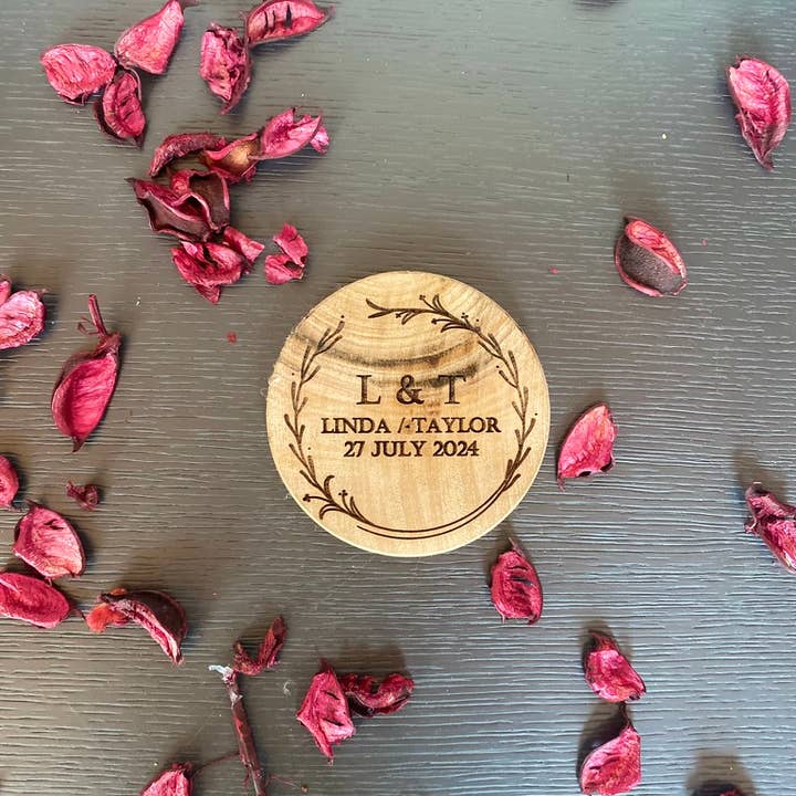 WoodCraftHaven - Vente Sous-verre - Sous-verres en bois fabriqués à la main : des cadeaux de mariage pour votre magasin12
