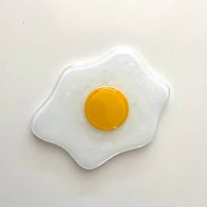 Colin Adrian Glass - Wholesale Paper Weight - Glass Sunny Side Up Egg Paper Weight1