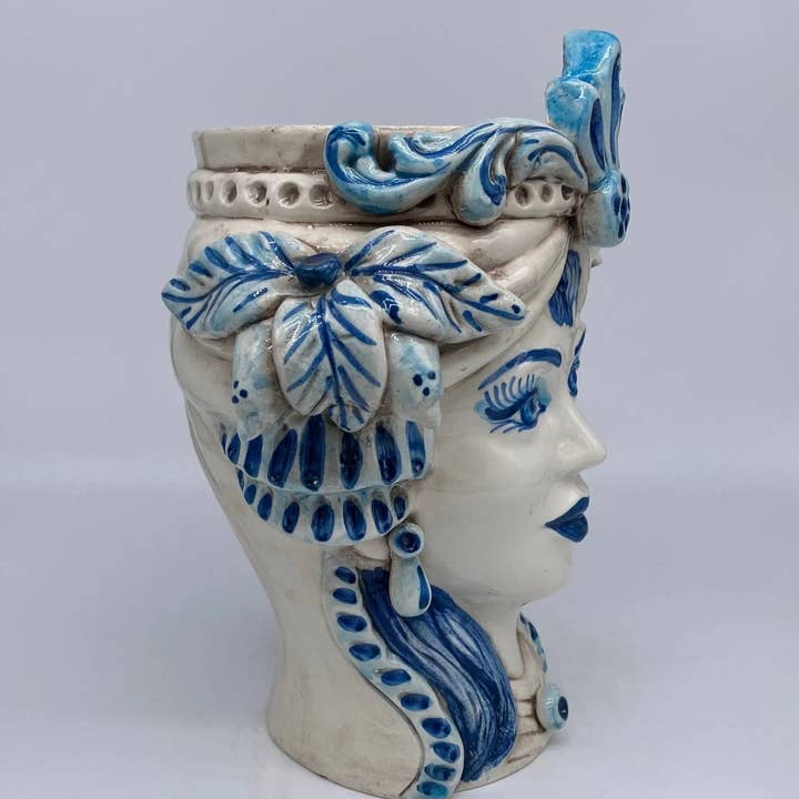 DD Ceramiche Siciliane - Wholesale Vase - Classic Moor's Head Caltagirone Ceramic cm H.27 L.20 Handcrafted White Blue1