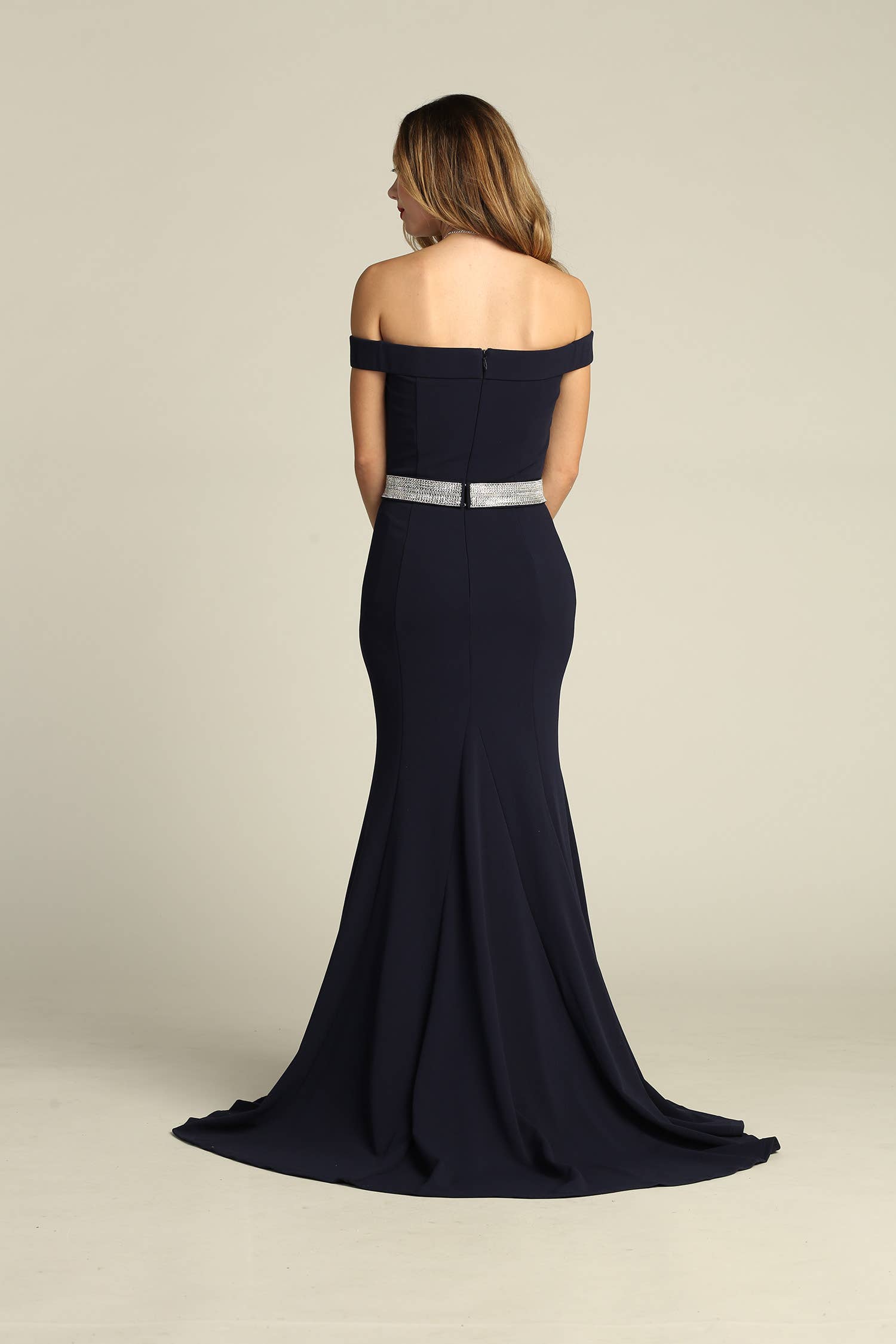 Chicas – wholesale Klänning - Dam – Off Axellång klänning med pärlbälte SS201410