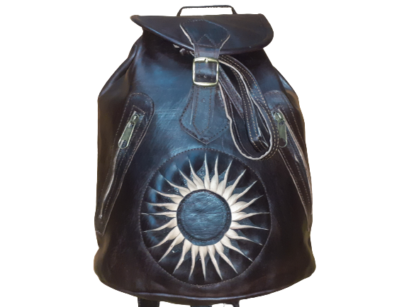 Hecho a mano – Großhandel Rucksack – Damen – Marrakech Lederrucksack mit doppeltem Reißverschluss und buntem Sonnenmotiv9