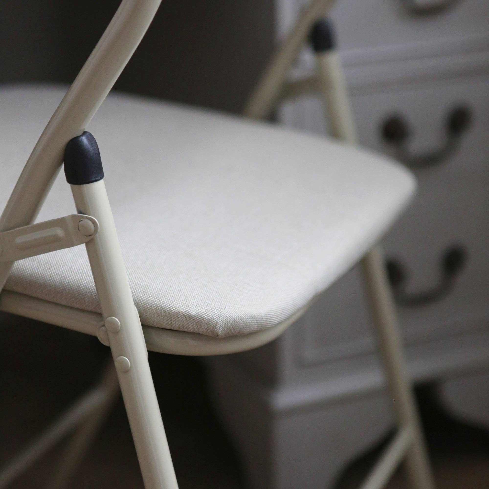 Rinkit Ltd - Wholesale Folding Chair - Fabric Padded Metal Folding Chair - By Harbour Housewares2