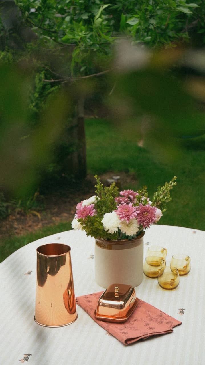 Galley and Fen – wholesale Tablecloth – Frances Ruffled Tablecloth10