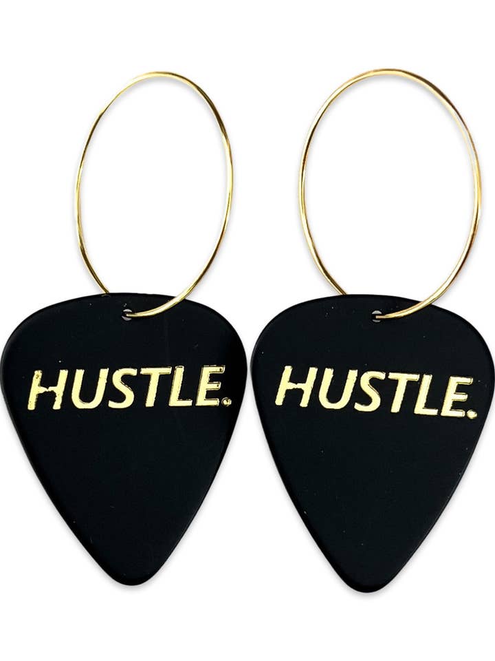 LIV. Svart Groupie Love Guitar Pick Hoop Örhängen för wholesale av Groupie Love