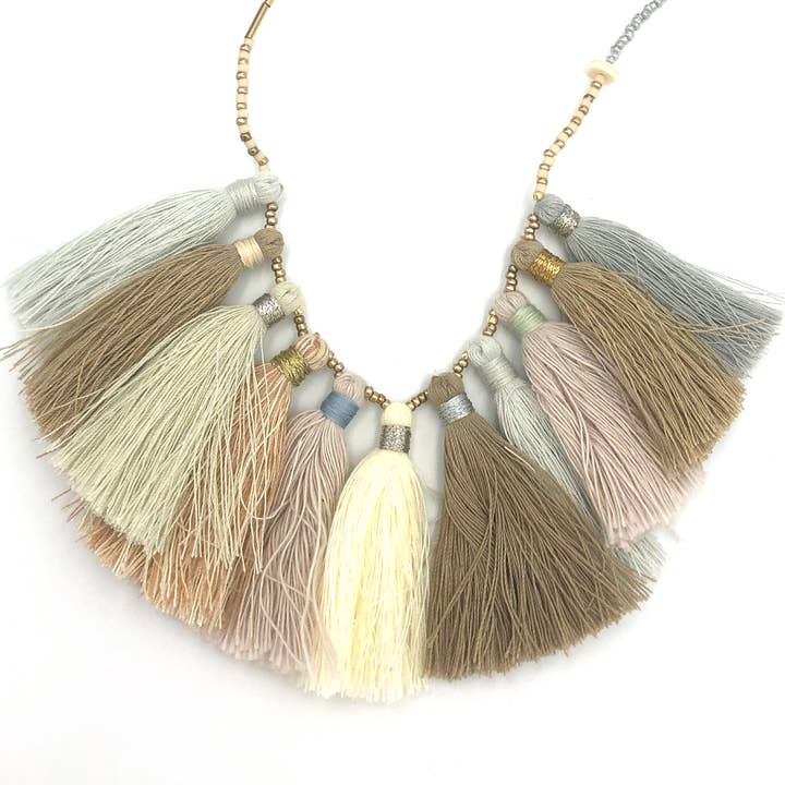 Colar Fan #4 por atacado de Erica Kane Fink