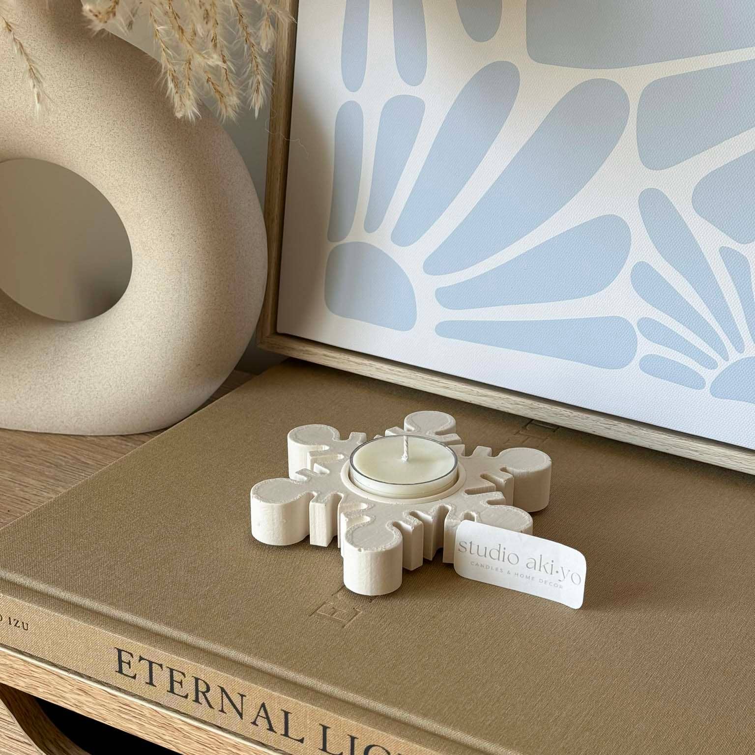 Studio Akiyo - Wholesale Candle Holder - Holiday Snowflake Tealight Candle Holder | Christmas Decor4